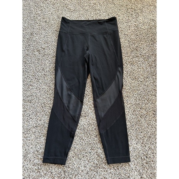 ATHLETA size M Shine Salutation 7/8 Leggings MESH PANELS 871034 BLACK Q23 - Picture 1 of 5